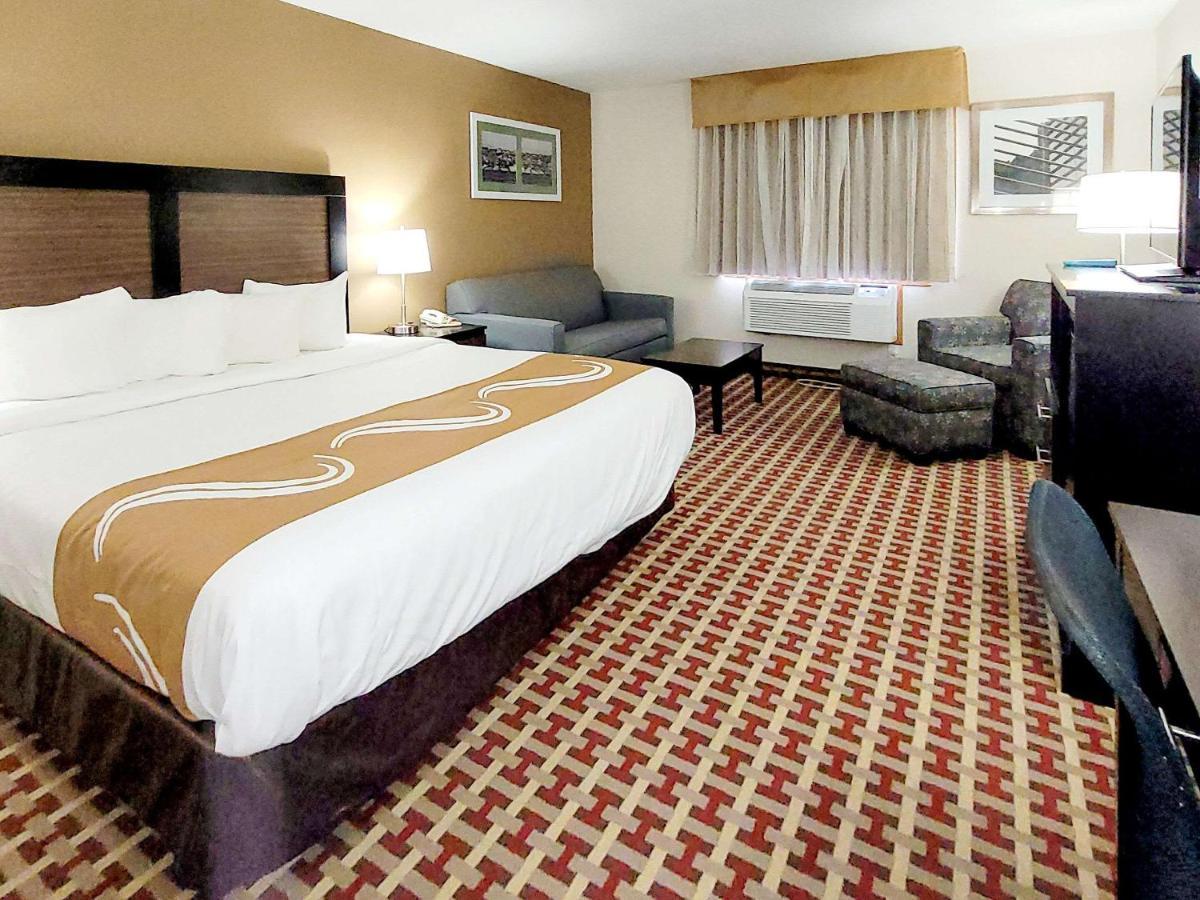 Quality & Hotel